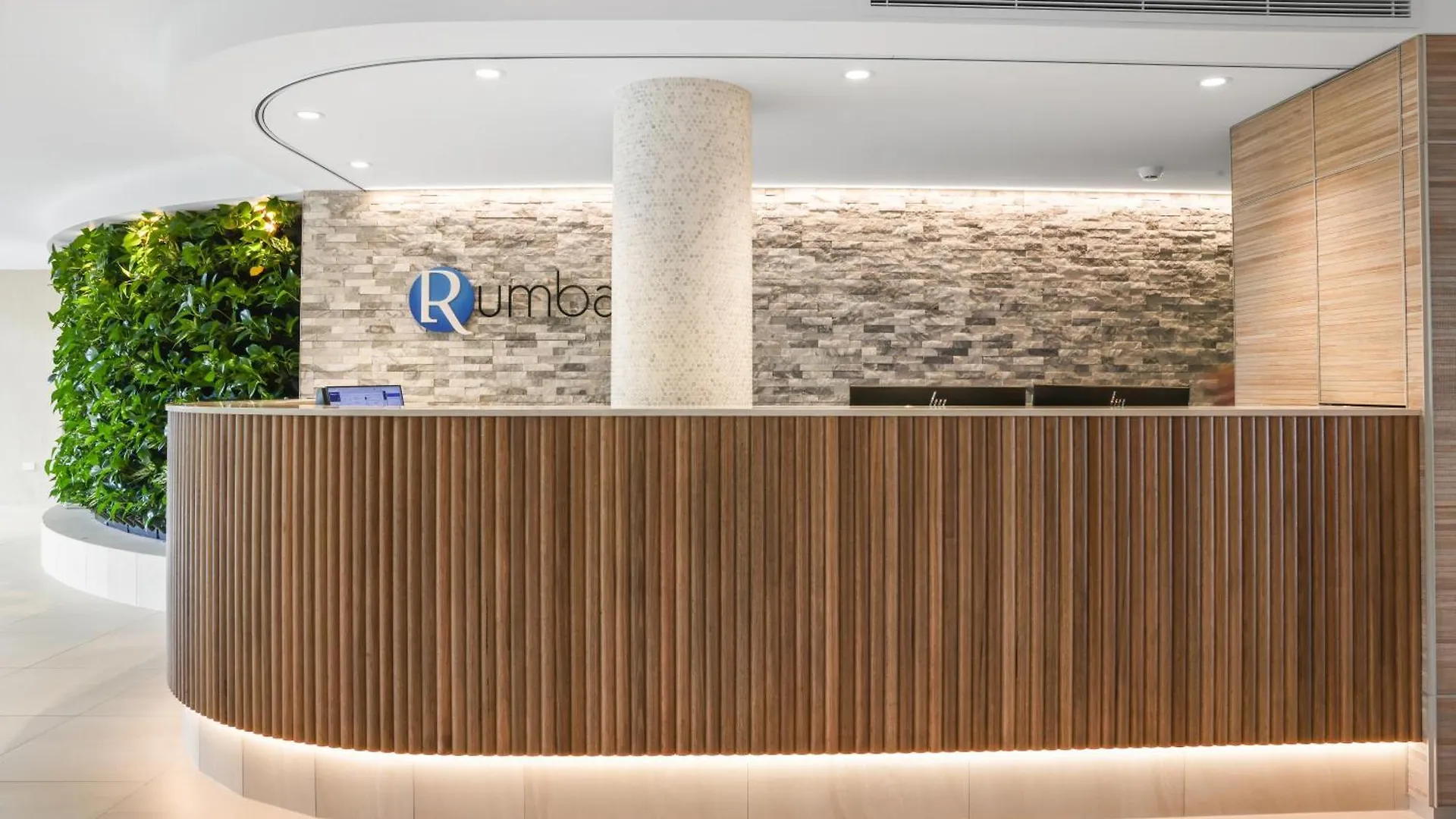 Rumba Beach Resort Caloundra 5*,  Avustralya