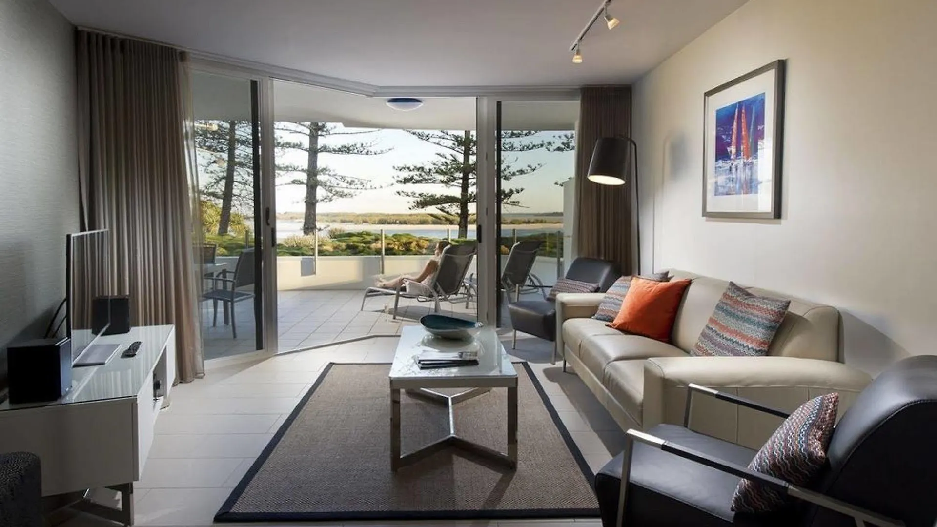 Rumba Beach Resort Caloundra 5*,